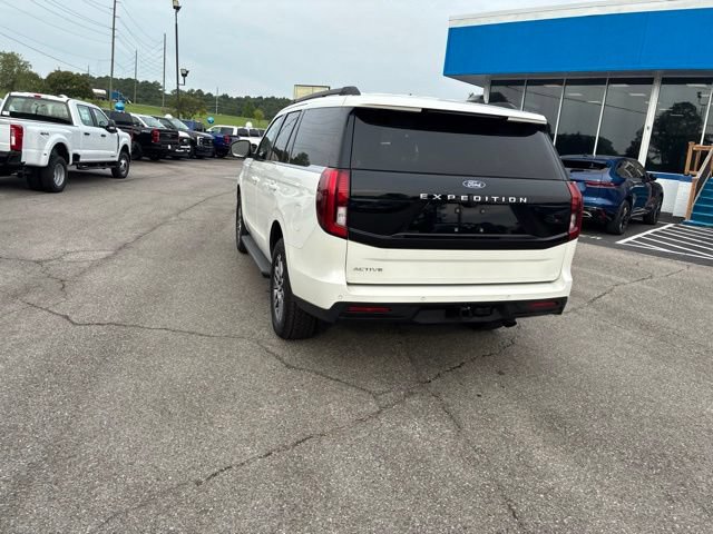 Used 2025 Ford Expedition Active AWD/4WD image 26
