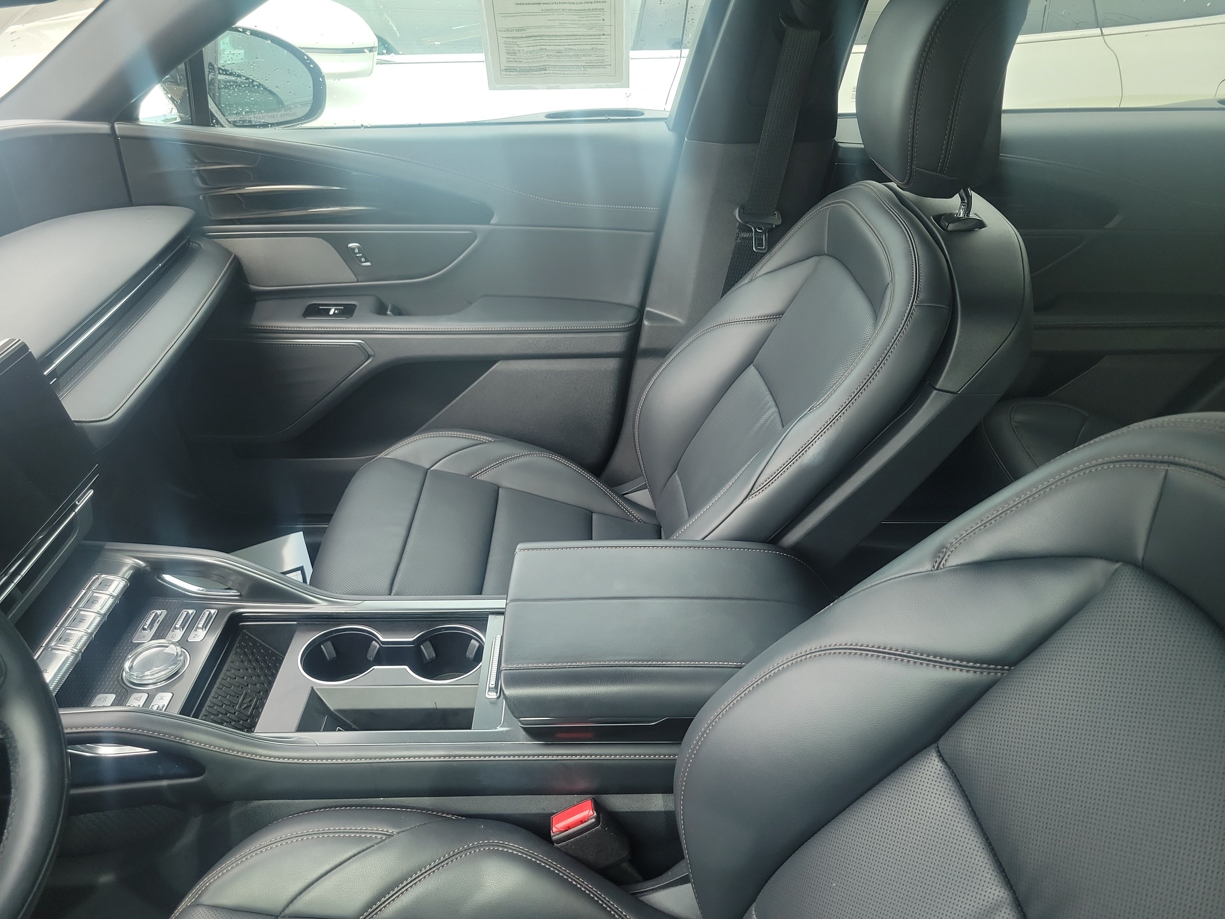 Certified 2024 Lincoln Nautilus Premier w/ Jet Appearance Package AWD/4WD image 10