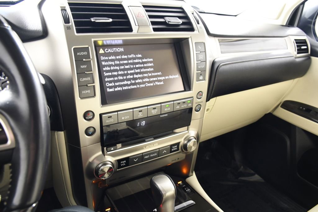 Used 2021 Lexus GX 460 Premium w/ Premium Package image 32