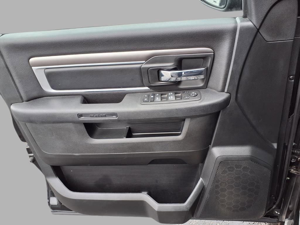 Used 2024 RAM 1500 Classic Warlock image 15