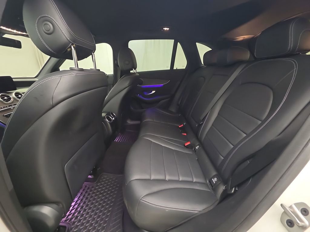 Used 2021 Mercedes-Benz GLC 300 4MATIC image 24
