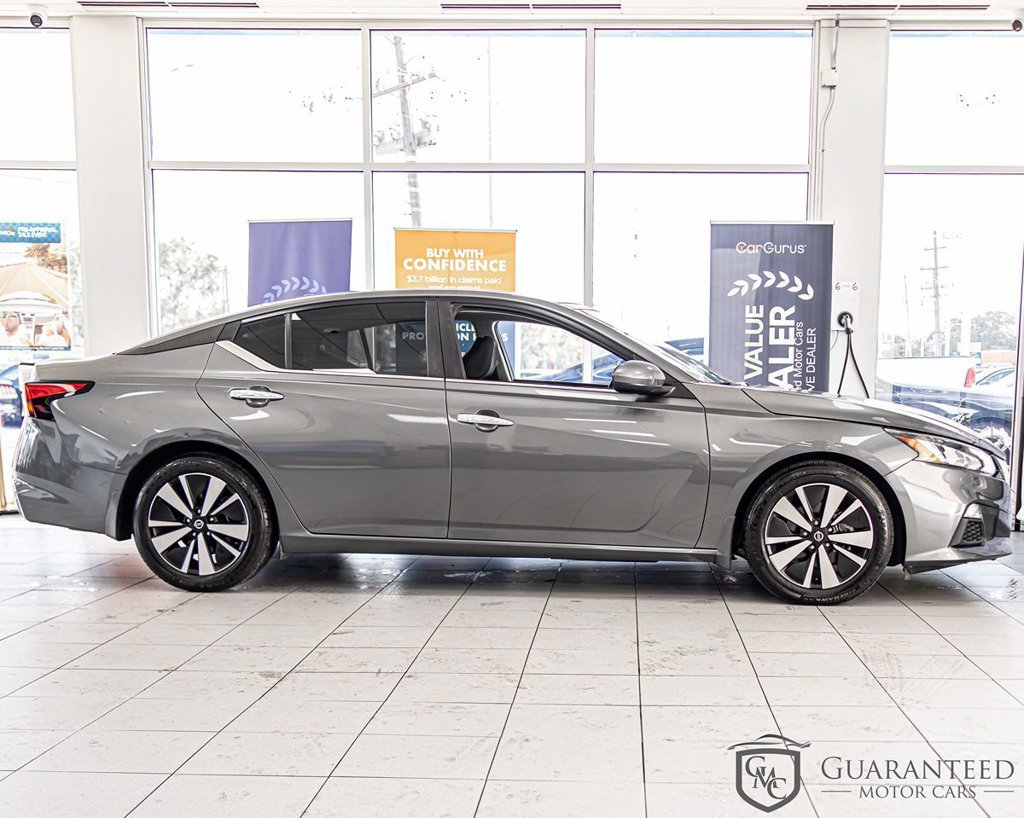Used 2022 Nissan Altima 2.5 SV FWD image 9