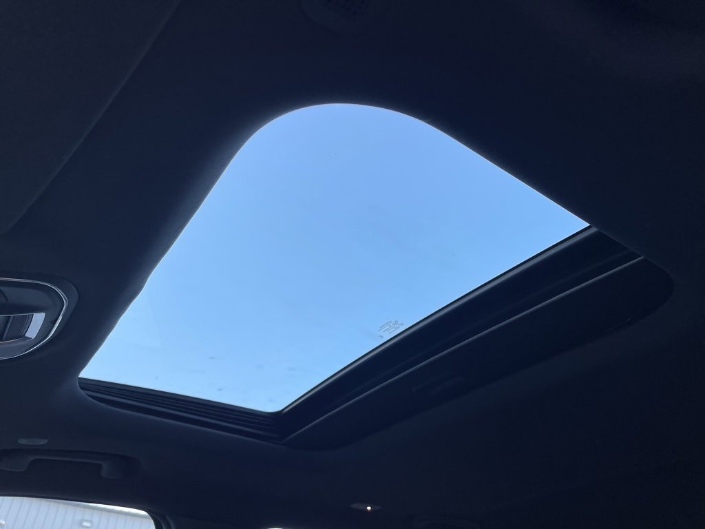 New 2025 Jeep Grand Cherokee L Altitude image 17