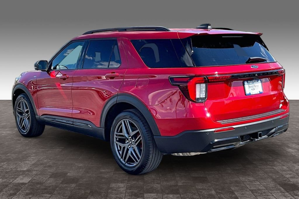 Used 2025 Ford Explorer ST-Line w/ ST-Line Street Pack AWD/4WD image 26