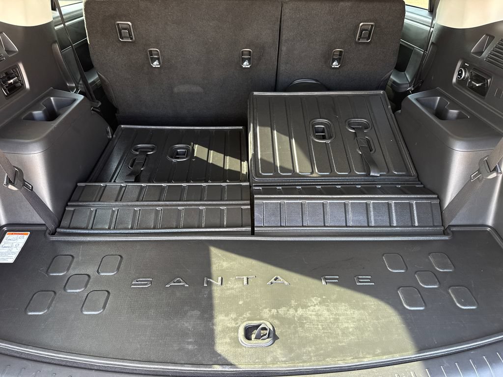 Used 2025 Hyundai Santa Fe SEL FWD image 10
