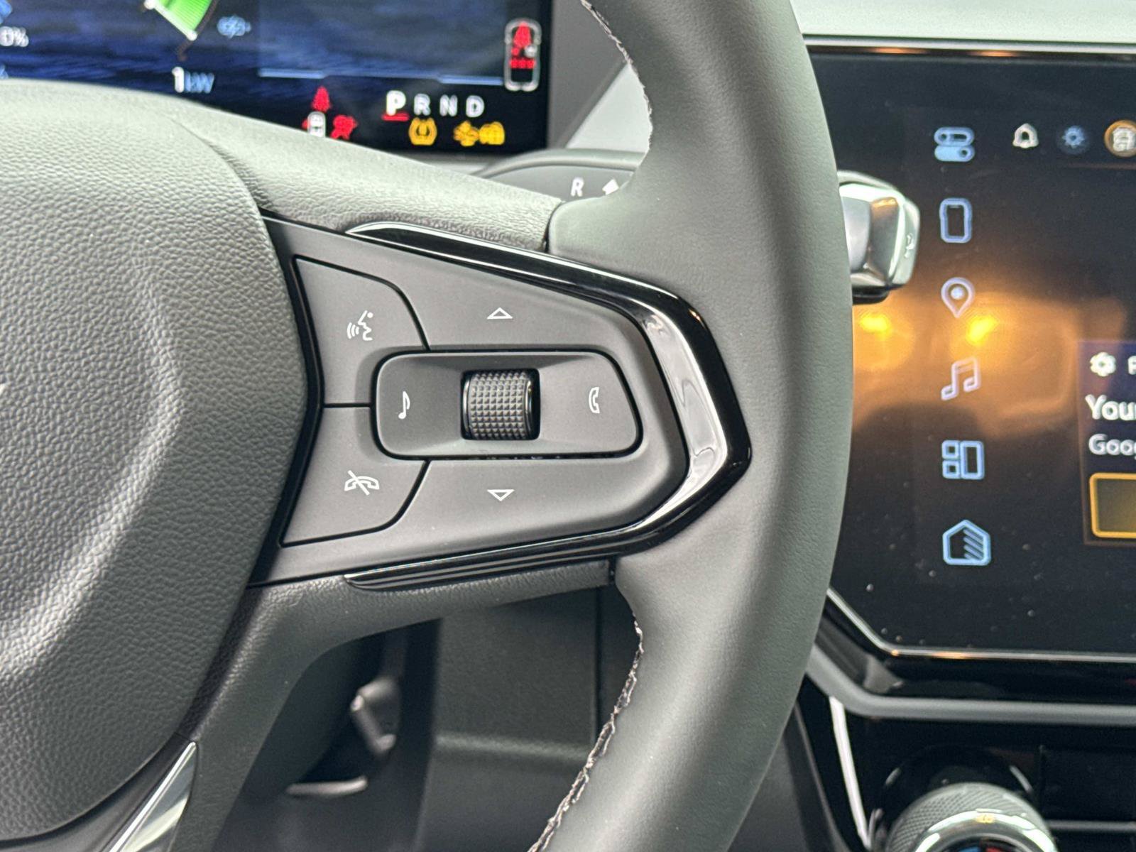 New 2027 Chevrolet Bolt LT w/ Comfort Package FWD image 23