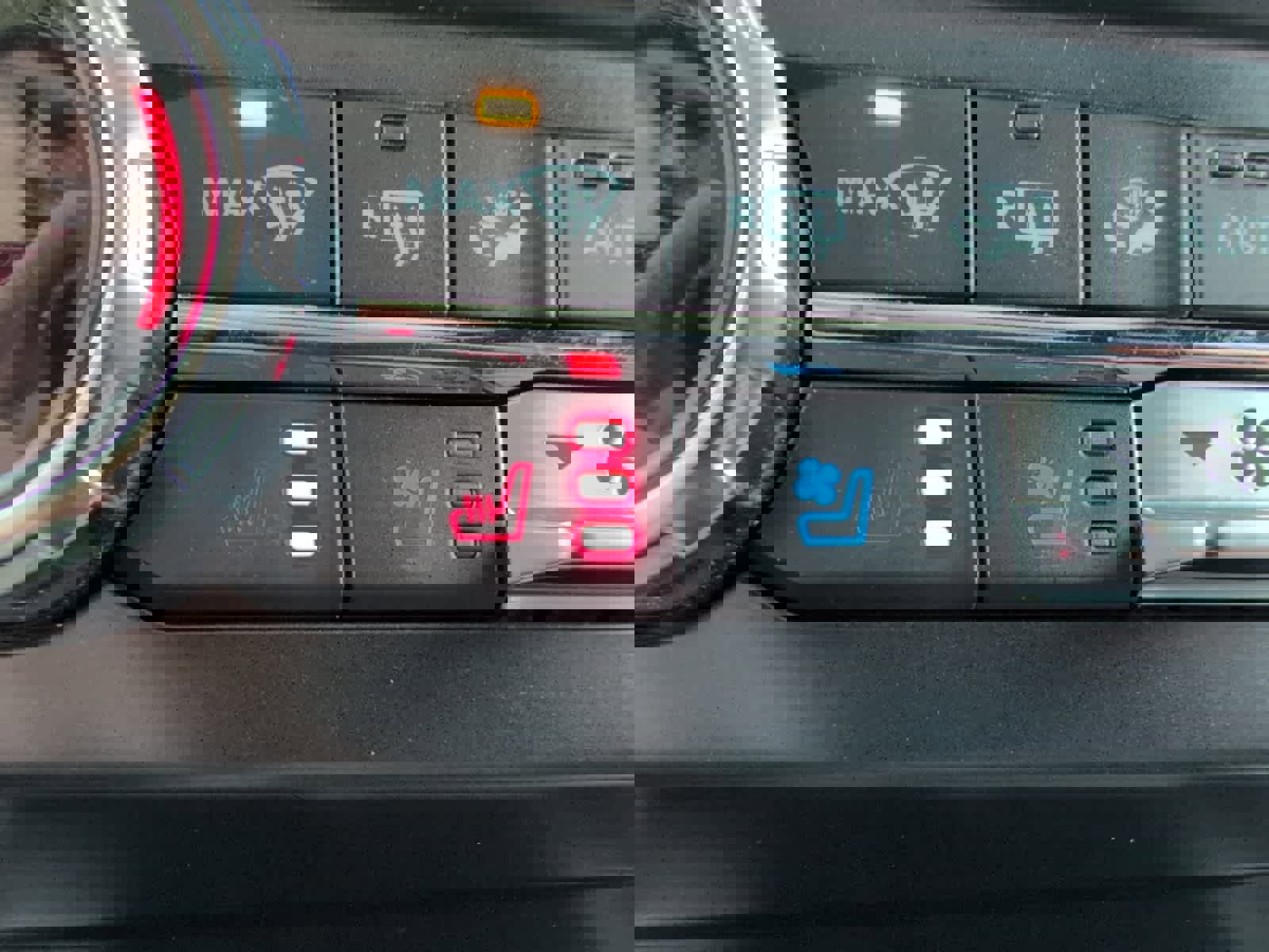 Used 2022 Ford F250 Platinum w/ Tremor Off-Road Package image 26