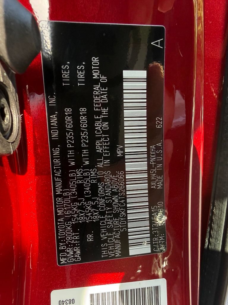Used 2026 Toyota Sienna XLE AWD/4WD image 9