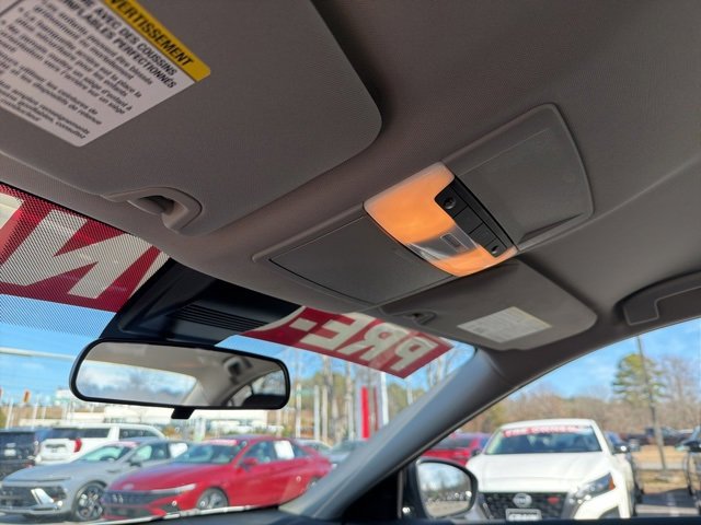 Used 2024 Nissan Altima 2.5 SR image 19