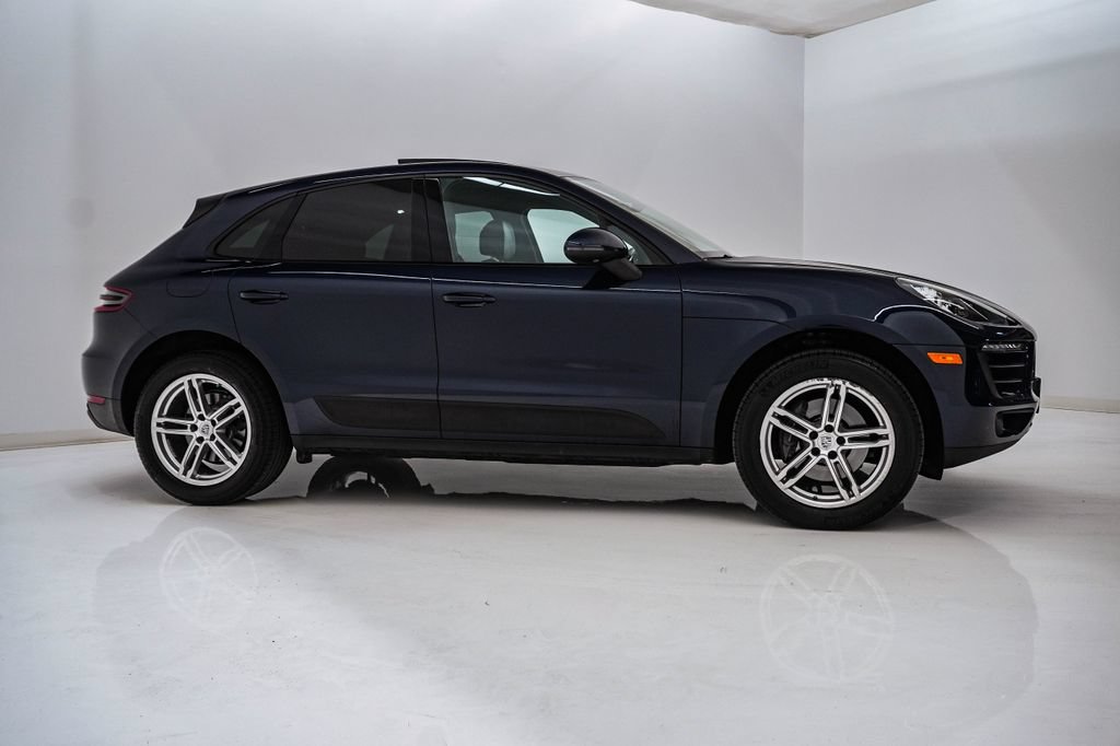 Used 2017 Porsche Macan AWD/4WD image 9