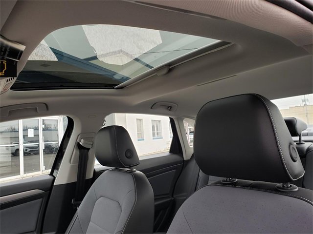 New 2026 Volkswagen Jetta SE image 7