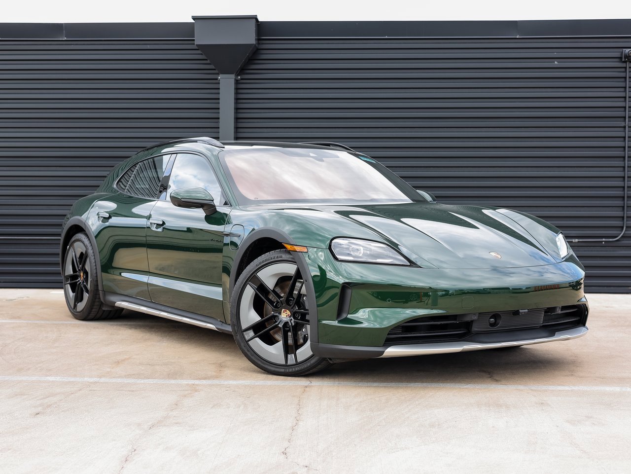 New 2025 Porsche Taycan 4 Cross Turismo image 9