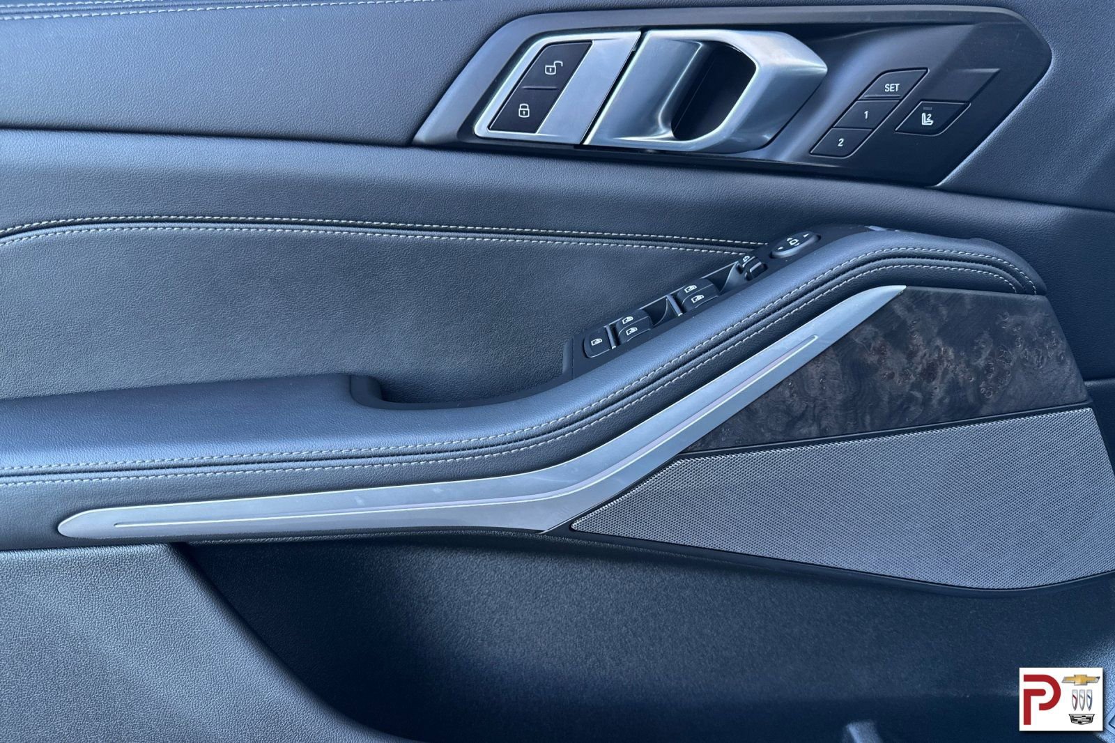 Used 2026 BMW X5 xDrive50e image 12