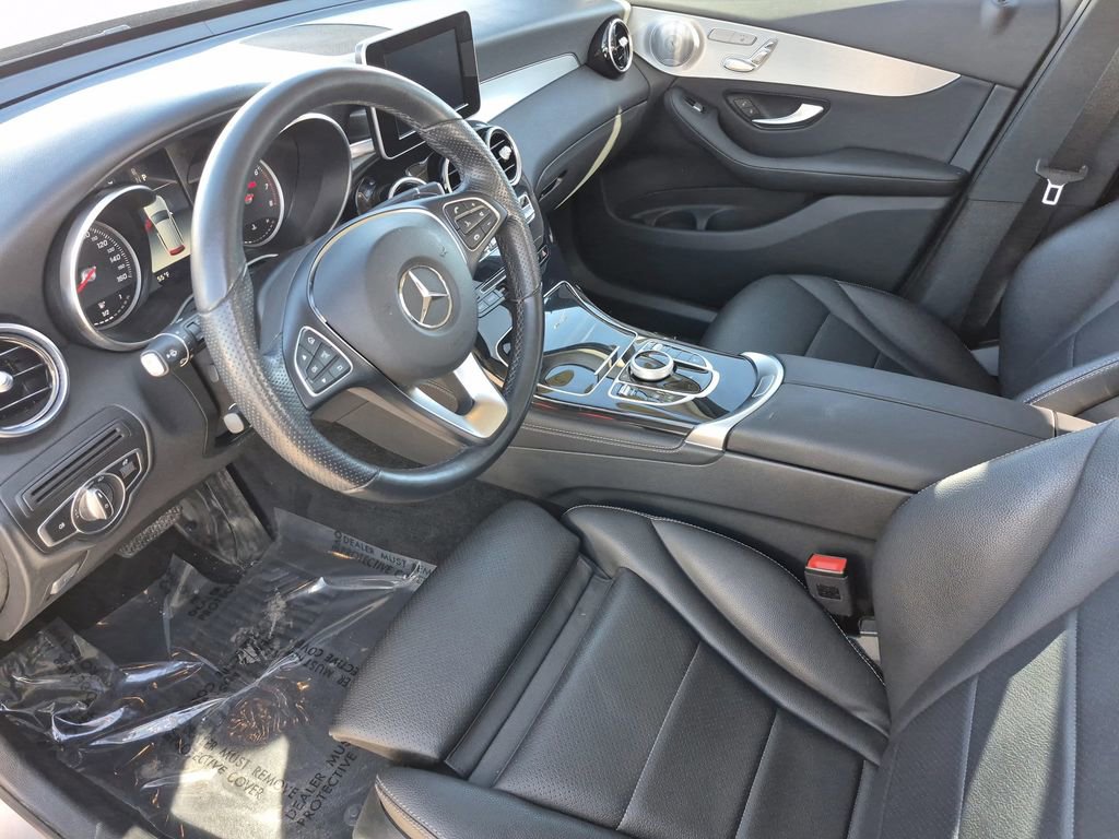 Used 2019 Mercedes-Benz GLC 300 4MATIC image 10