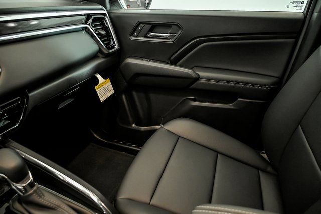 New 2026 GMC Canyon Elevation w/ Convenience Package image 17