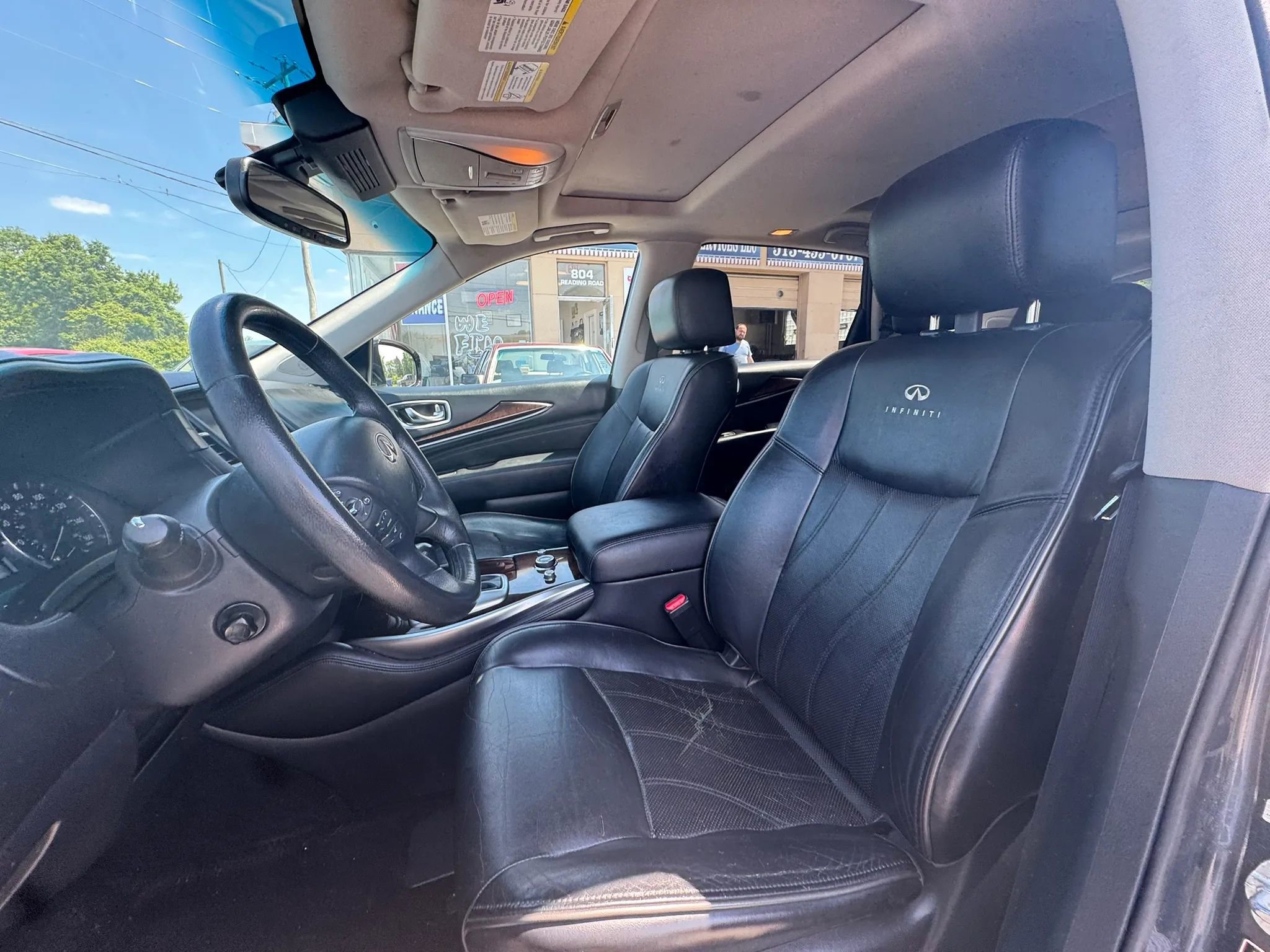 Used 2013 INFINITI JX35 AWD w/ Premium Pkg image 12