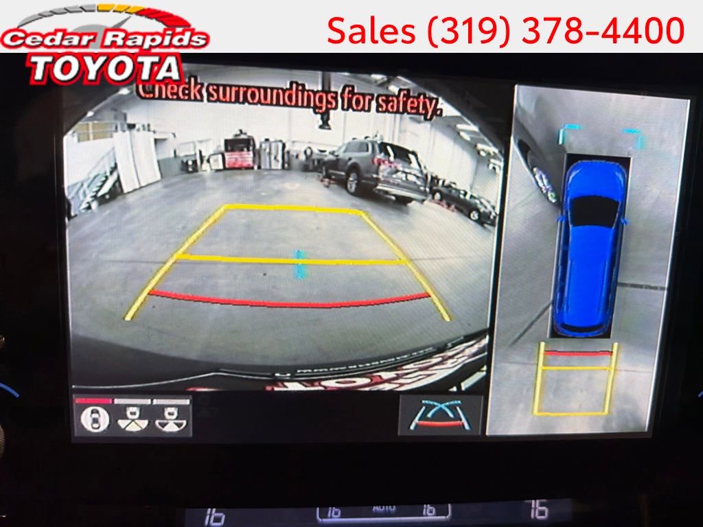 Certified 2021 Toyota Sienna Platinum image 23