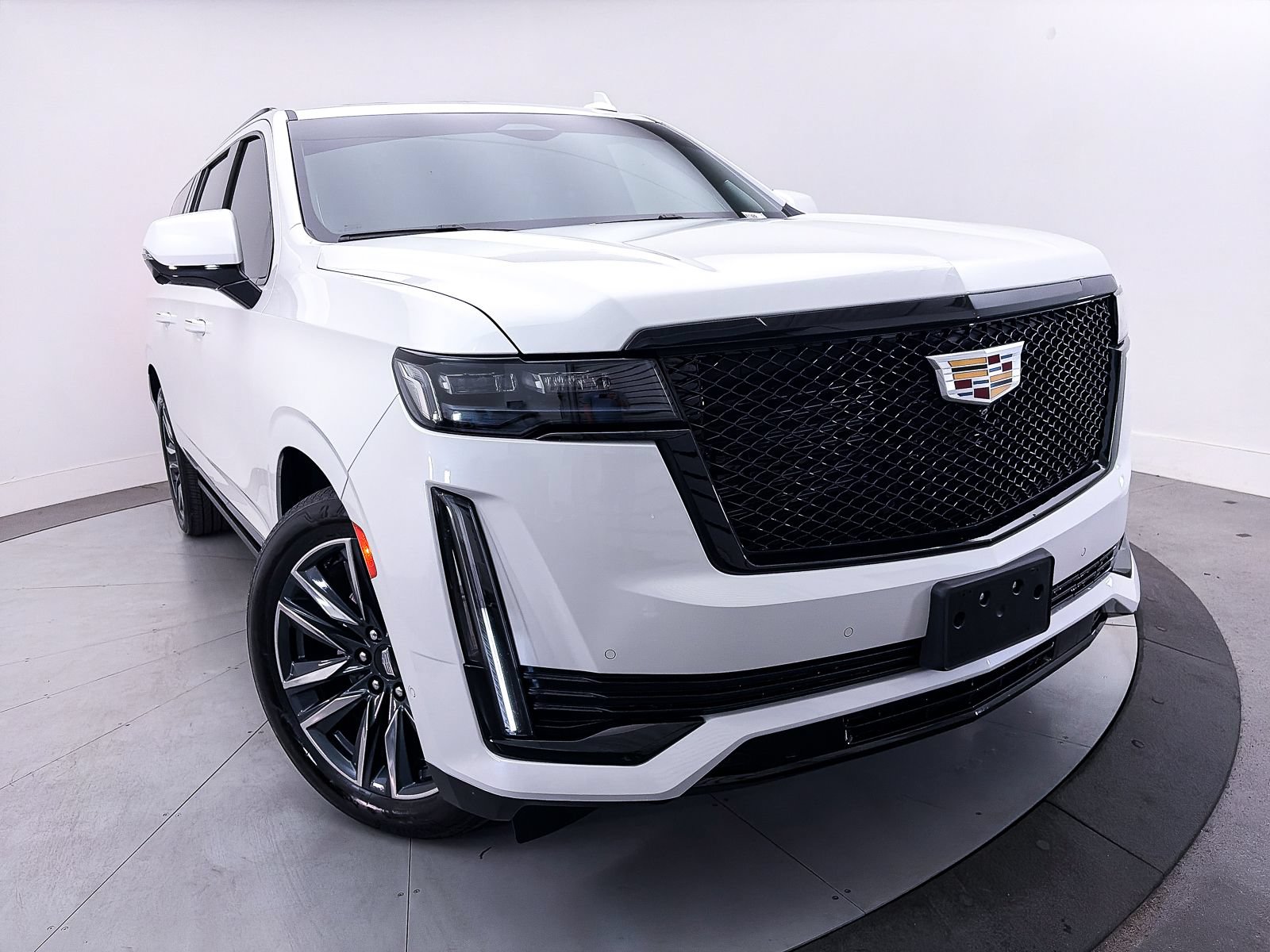 Used 2023 Cadillac Escalade ESV Sport Platinum AWD/4WD image 11