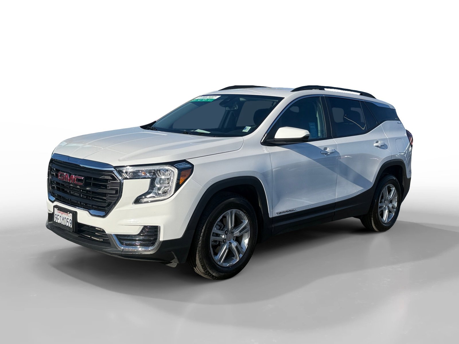 Used 2023 GMC Terrain SLE w/ Driver Convenience Package image 1