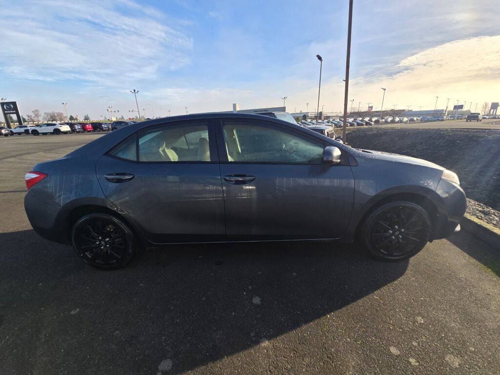 Used 2016 Toyota Corolla LE image 4