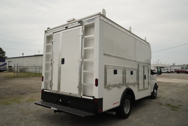 New 2025 GMC Savana 3500 w/ Power Convenience Package RWD image 3
