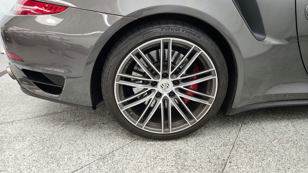 Used 2014 Porsche 911 Turbo AWD/4WD image 23