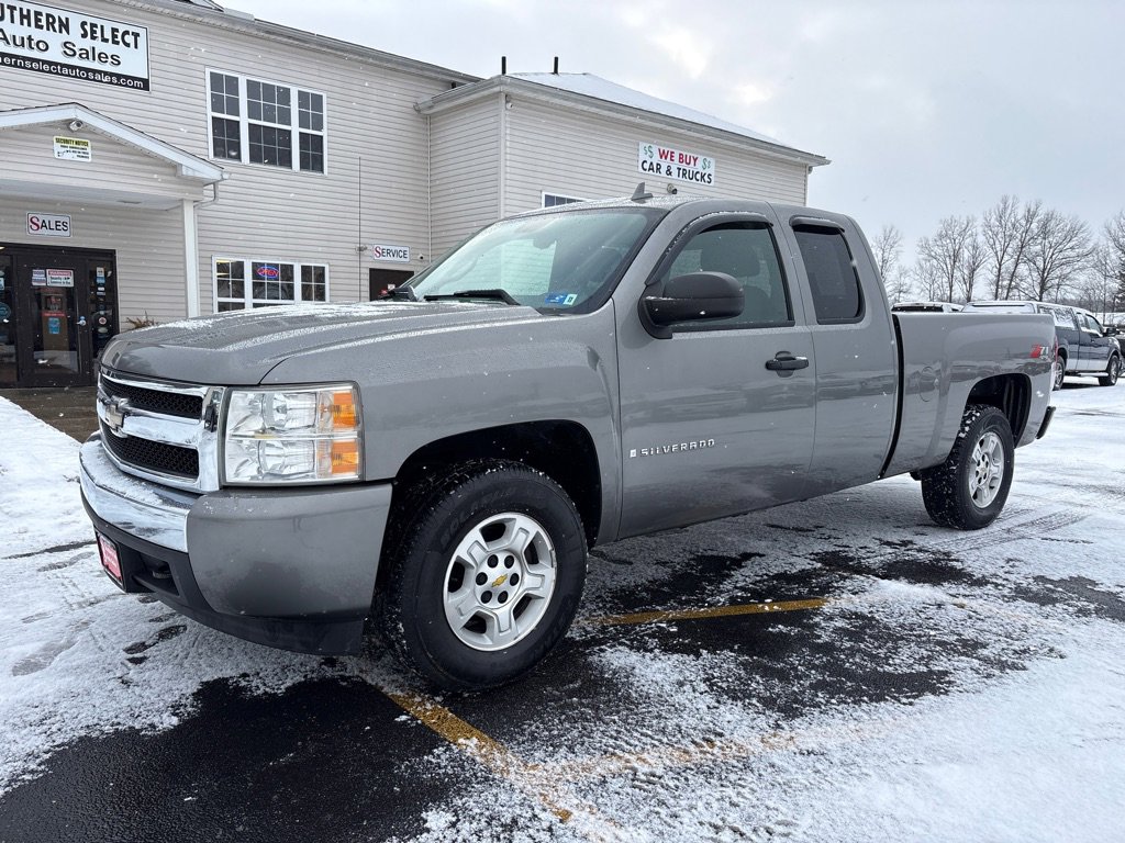 Used 2008 Chevrolet Silverado 1500 LT w/ Power Pack Plus image 2
