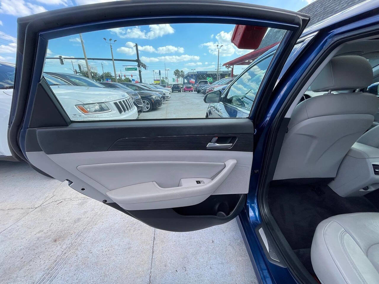 Used 2018 Hyundai Sonata Limited FWD image 8