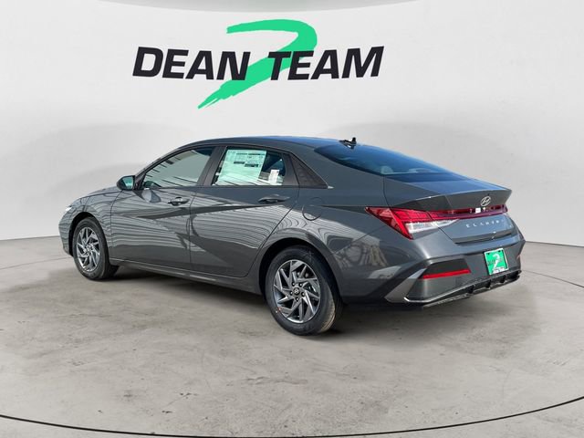 New 2026 Hyundai Elantra Hybrid FWD image 5