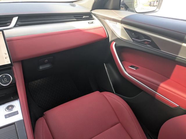 New 2026 Jaguar F-PACE R-Dynamic S image 17