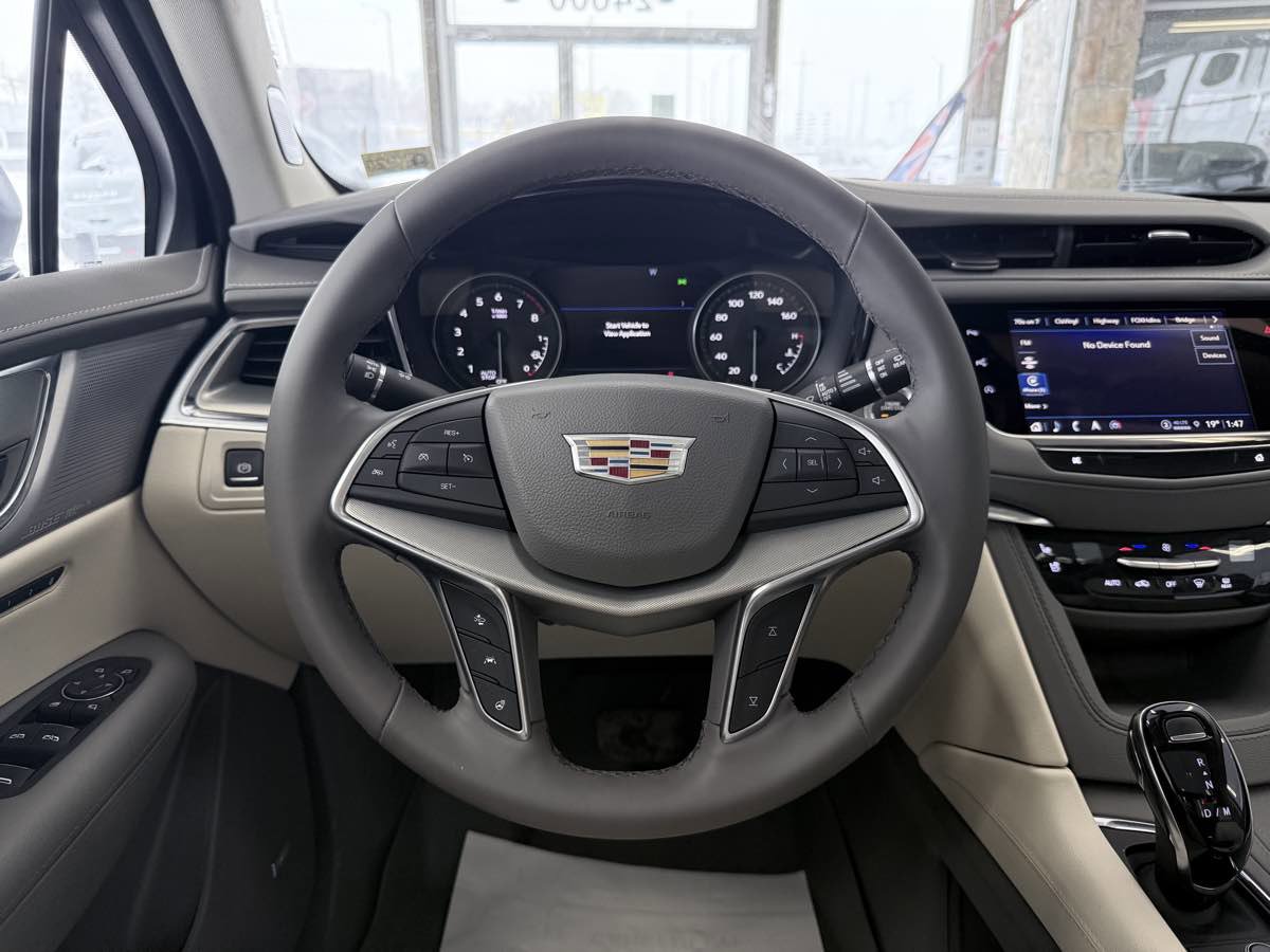 Used 2025 Cadillac XT5 Premium Luxury w/ Technology Package image 45