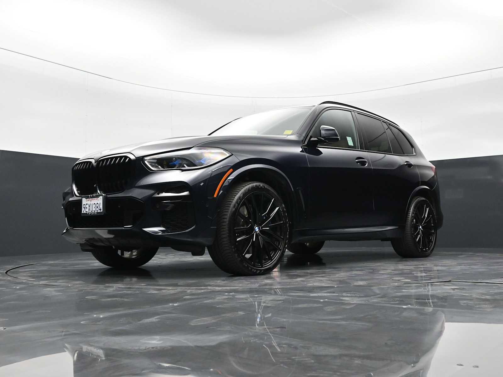 Used 2023 BMW X5 M50i w/ Executive Package image 31