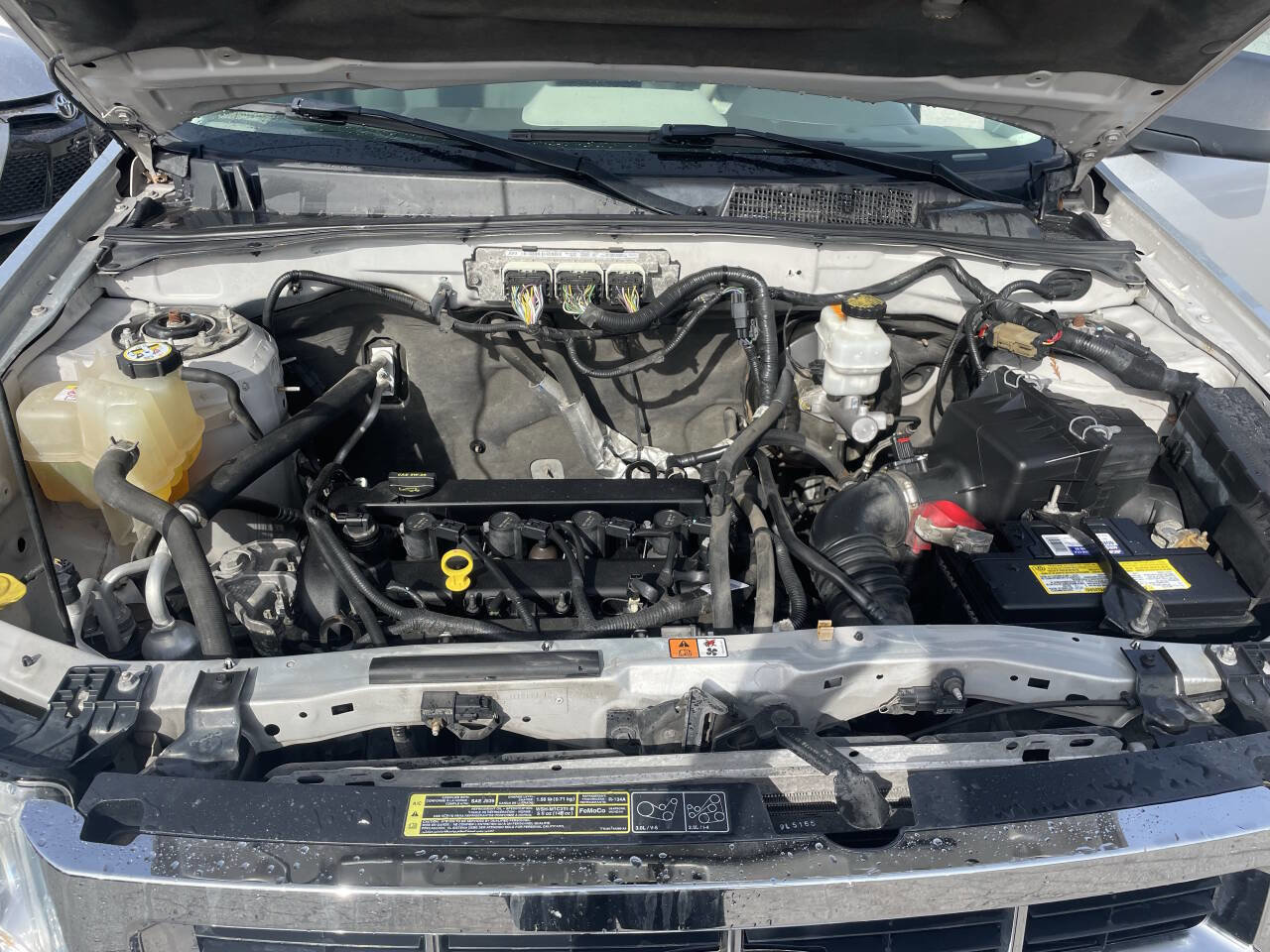 Used 2009 Ford Escape XLS image 15