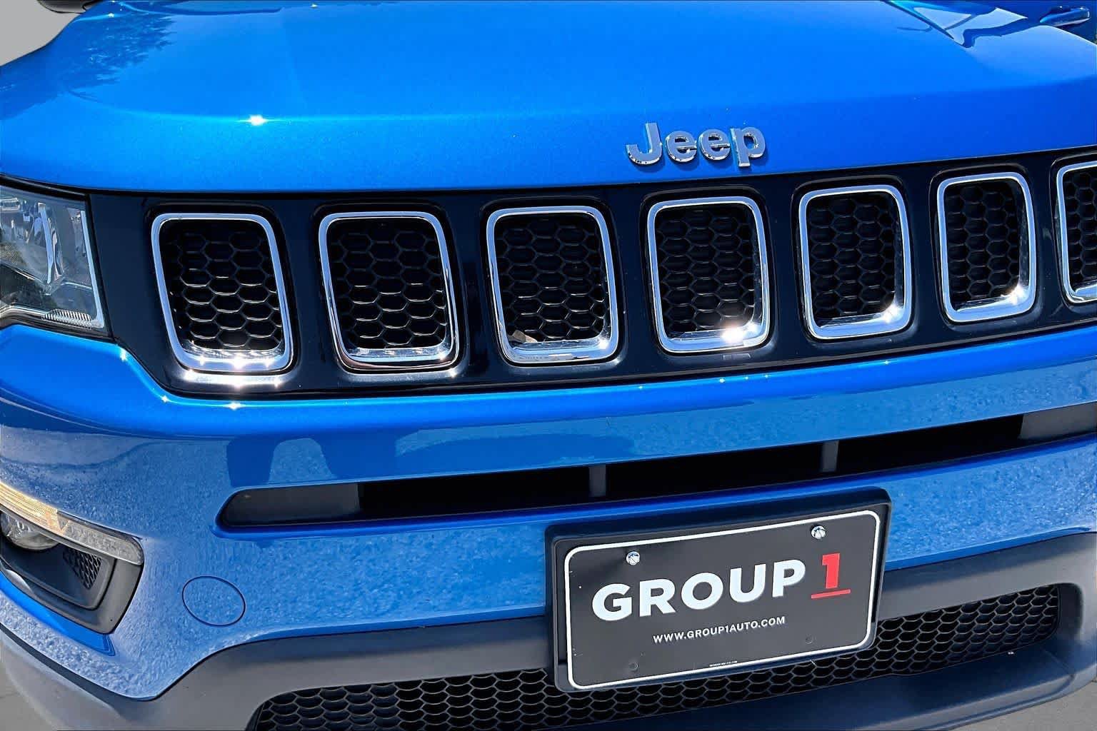 Used 2018 Jeep Compass Latitude AWD/4WD image 28