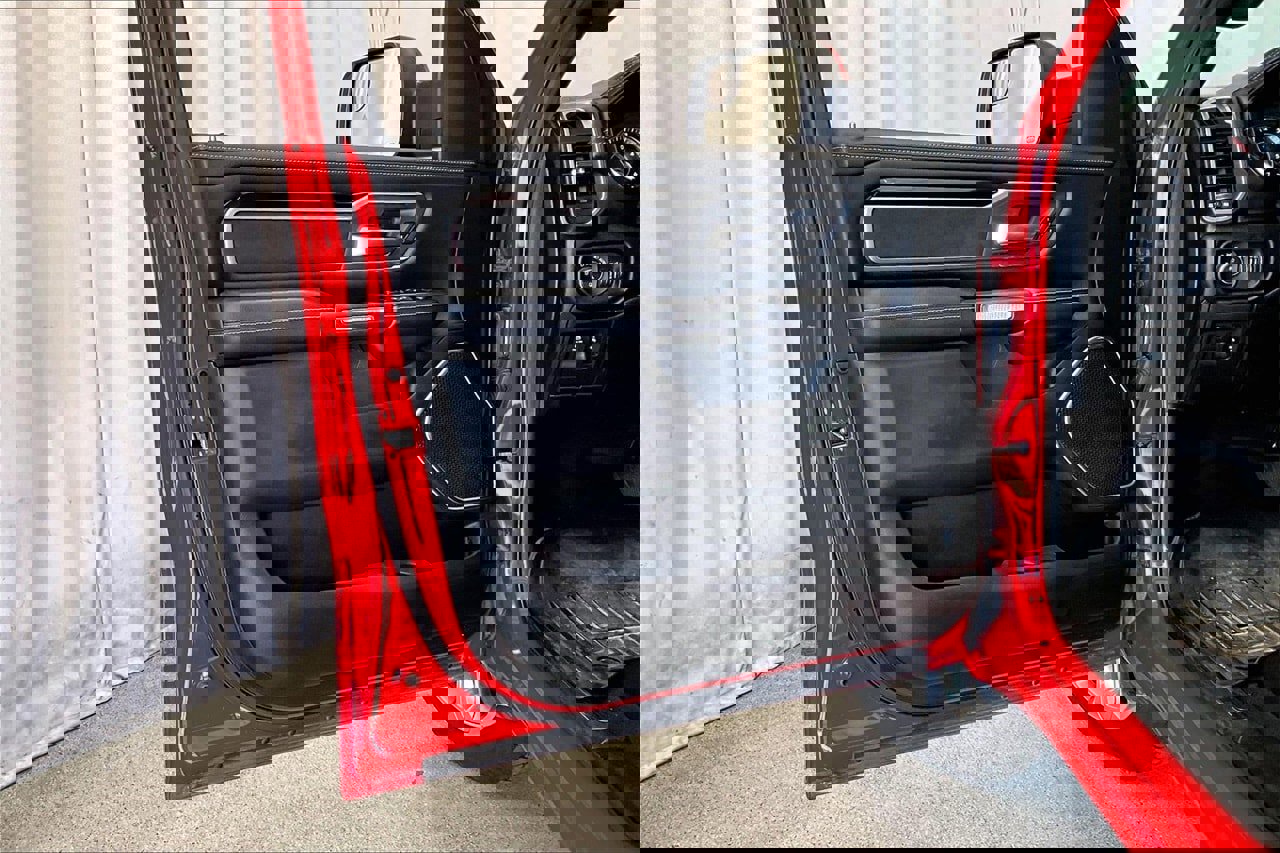 Used 2019 RAM 1500 Laramie w/ Sport Appearance Package image 21