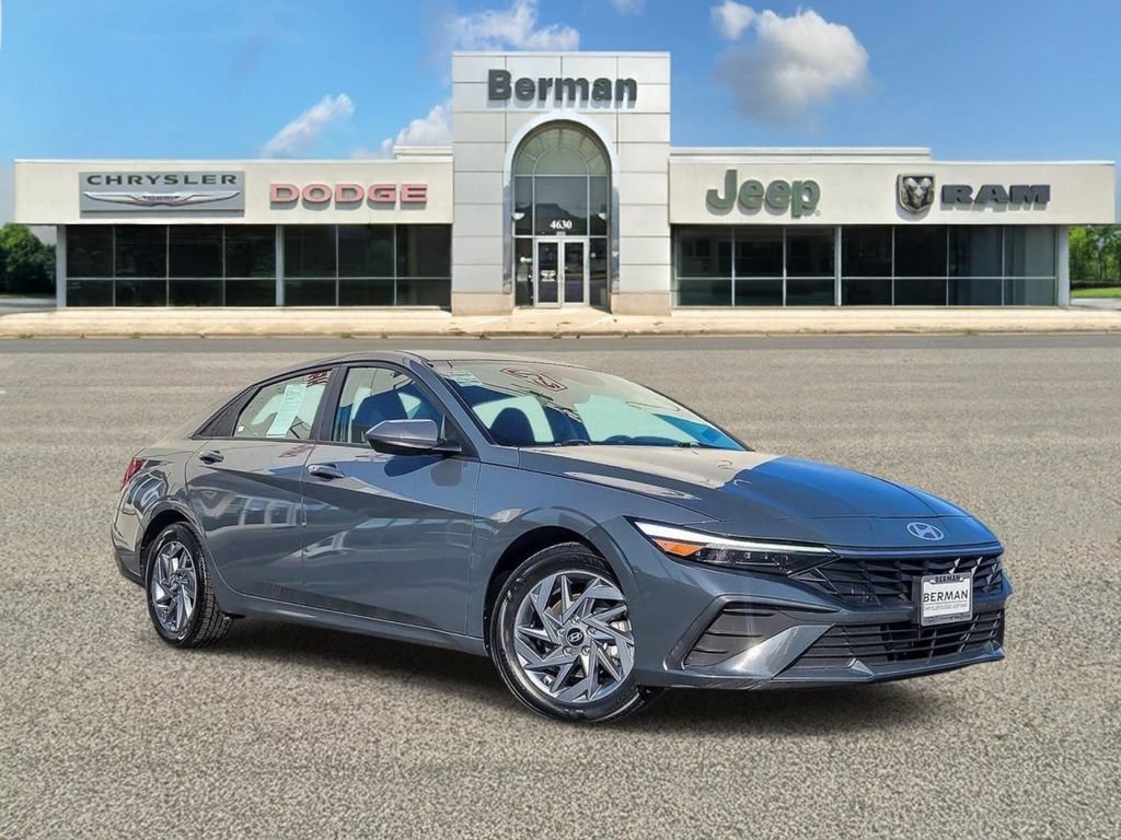 Used 2024 Hyundai Elantra SEL