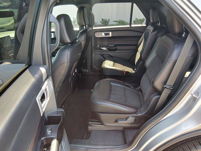 Used 2023 Ford Explorer ST-Line w/ Class IV Trailer Tow Package RWD image 7