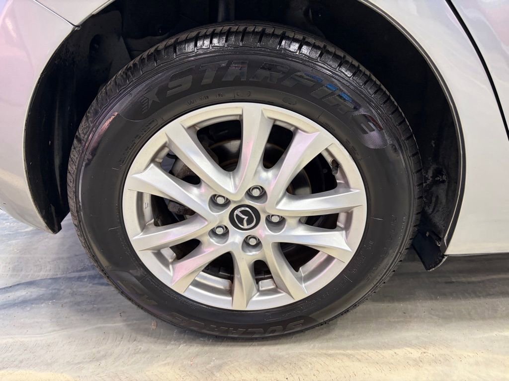 Used 2016 MAZDA MAZDA3 i Sport w/ Preferred Equipment Package image 21