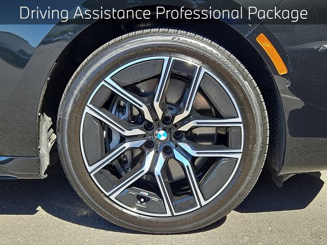 Certified 2026 BMW 760i xDrive AWD/4WD image 10