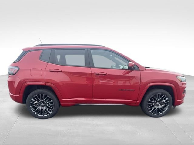 Used 2023 Jeep Compass Limited w/ Elite Group for (Red) Edition AWD/4WD image 9