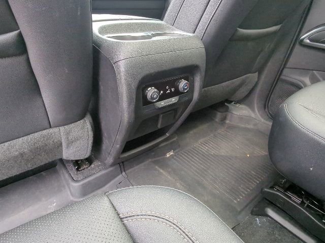 Used 2024 Chevrolet Traverse LT w/ Midnight/Sport Edition AWD/4WD image 25
