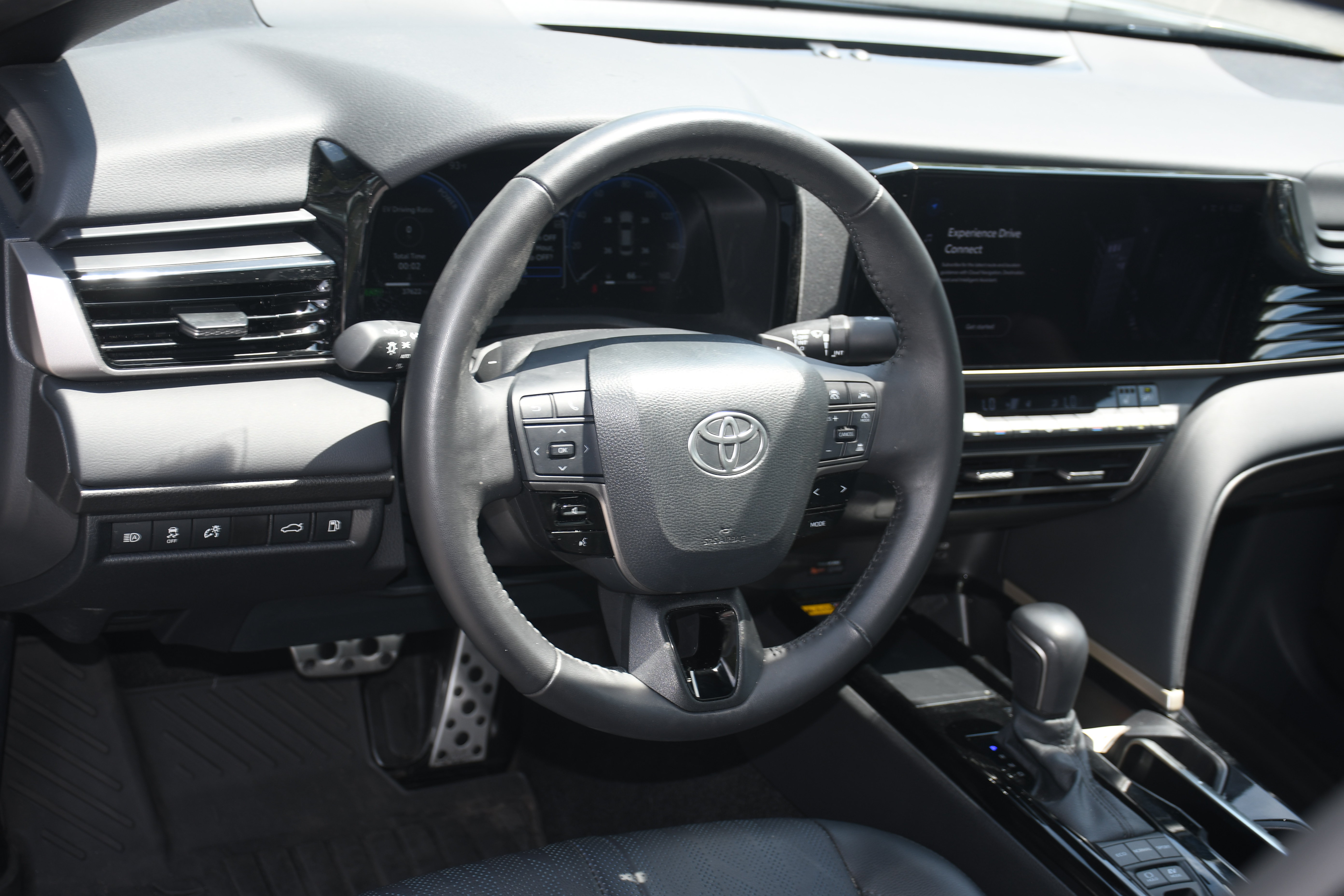 Certified 2025 Toyota Camry XSE FWD image 9