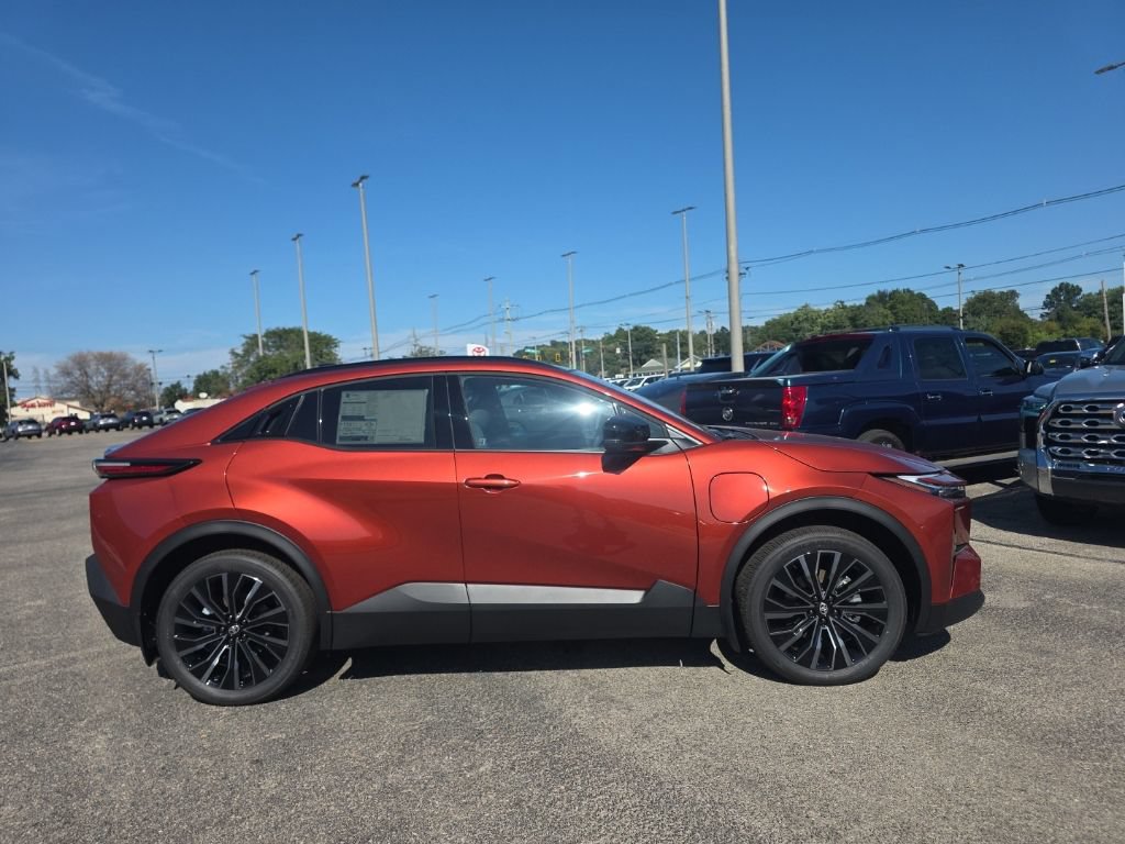 New 2026 Toyota C-HR AWD/4WD image 4