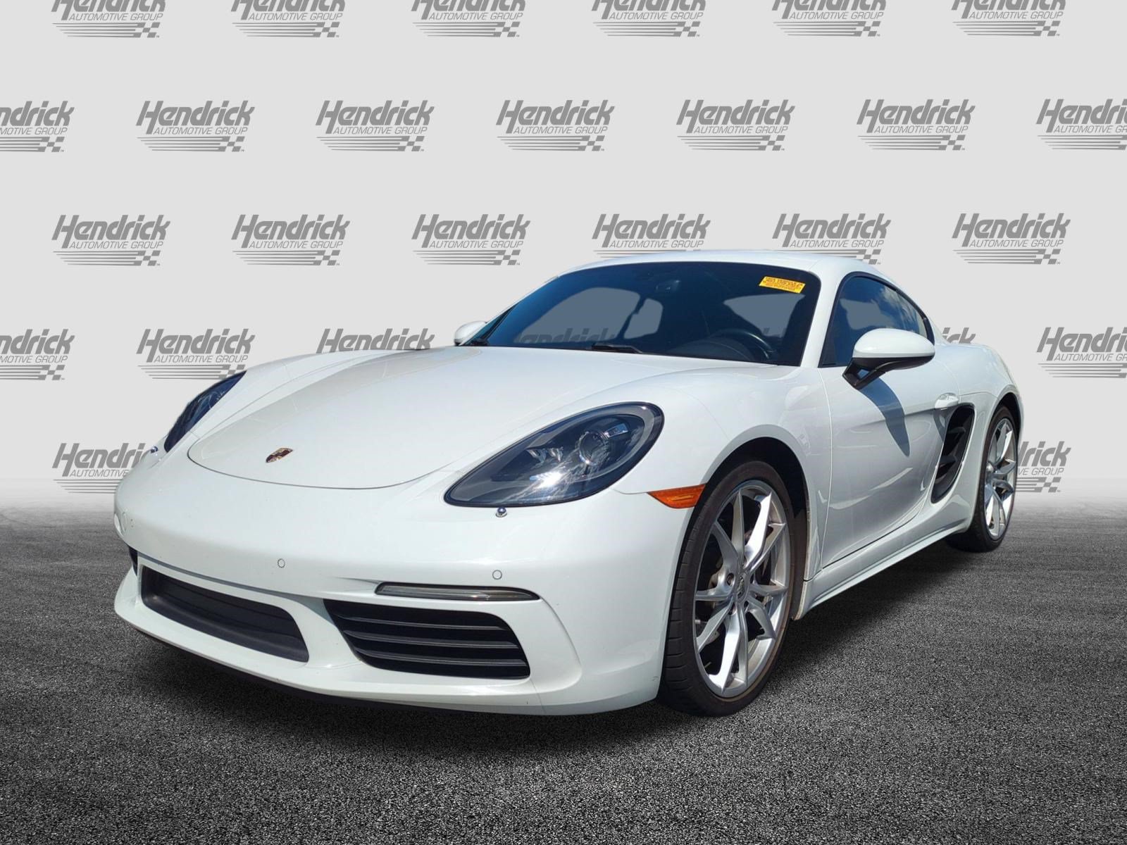Used 2018 Porsche 718 Cayman RWD image 5