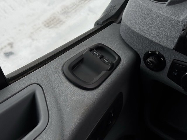 Used 2018 Ford Transit 250 148 High Roof image 18