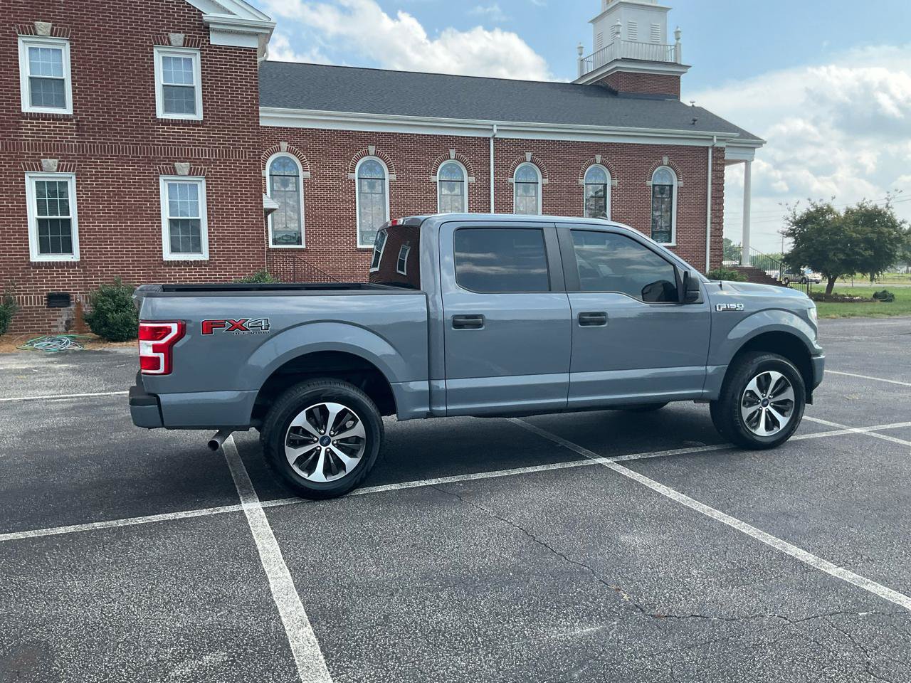 Used 2020 Ford F150 XL w/ Equipment Group 101A Mid AWD/4WD image 5