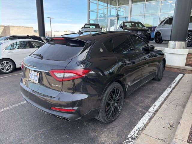 Used 2019 Maserati Levante GTS AWD/4WD image 4
