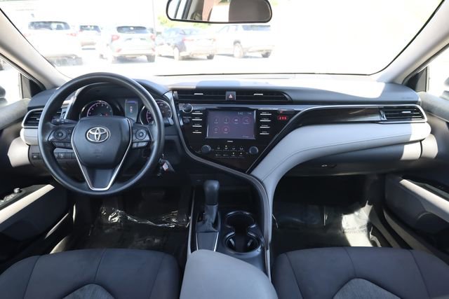 Used 2020 Toyota Camry LE FWD image 12