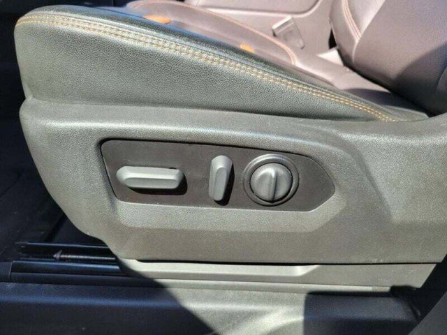 Used 2022 GMC Sierra 1500 AT4 w/ AT4 Premium Package image 23