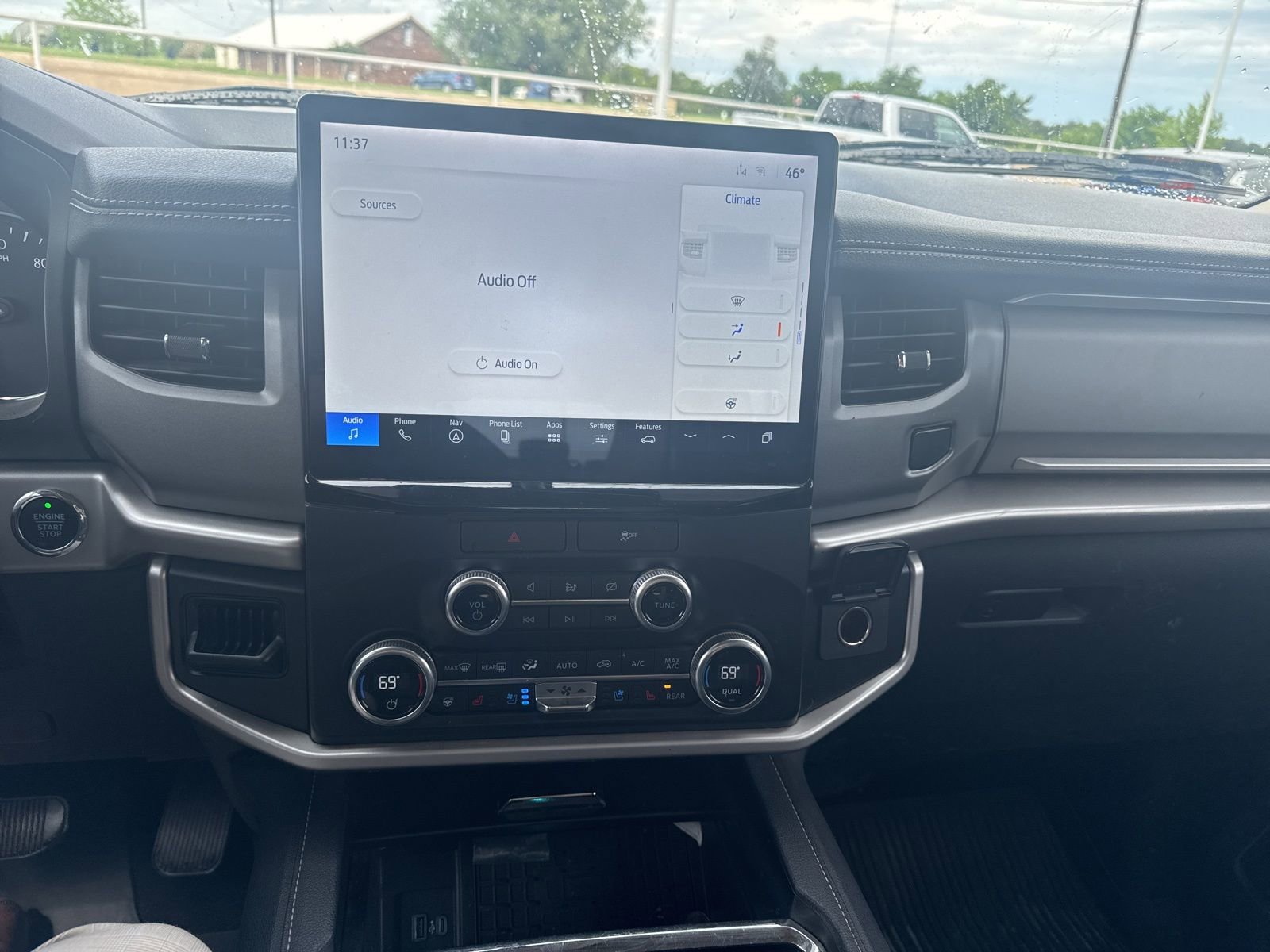 Used 2022 Ford Expedition Max XLT image 12